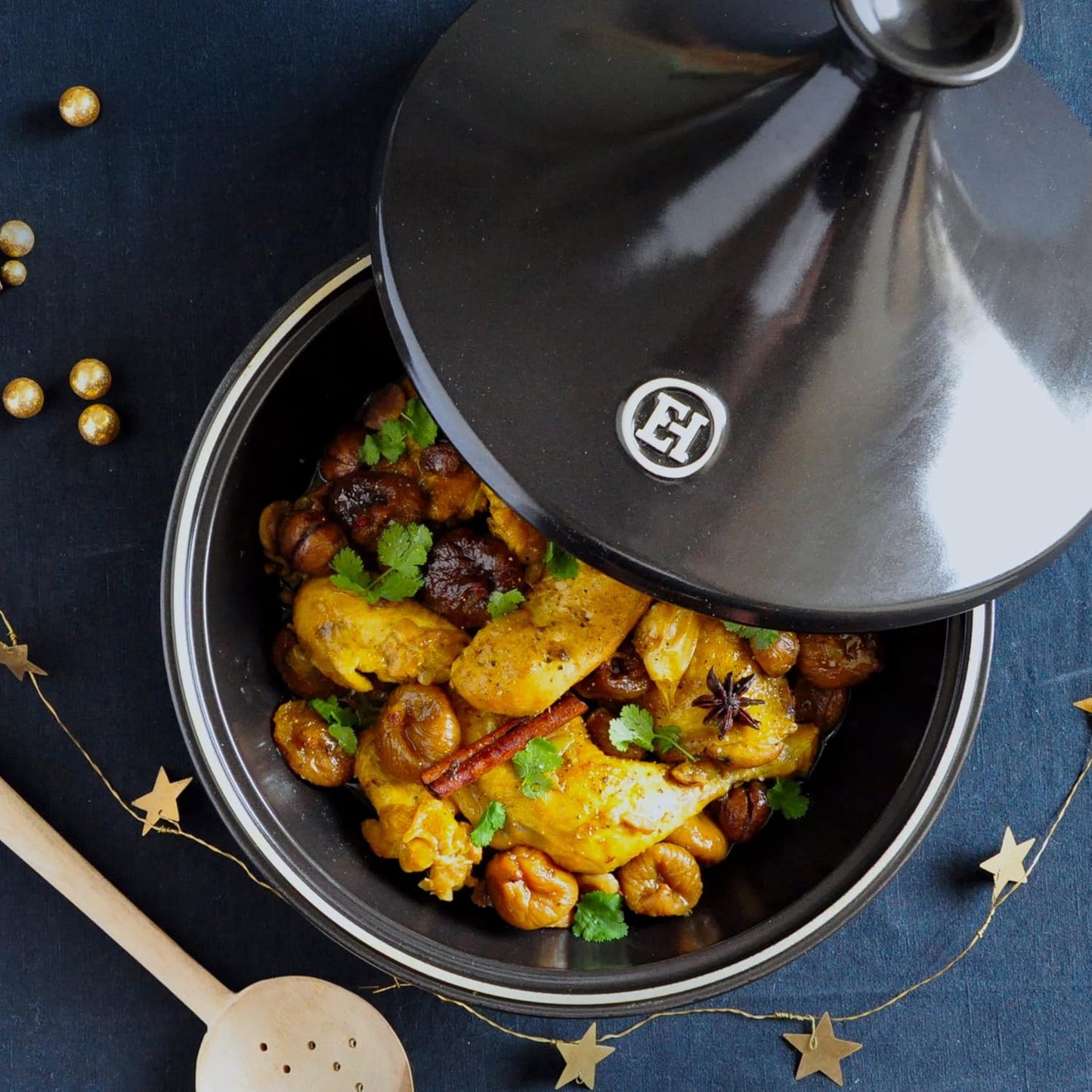 Keramik Tajine, Zeichenkohle