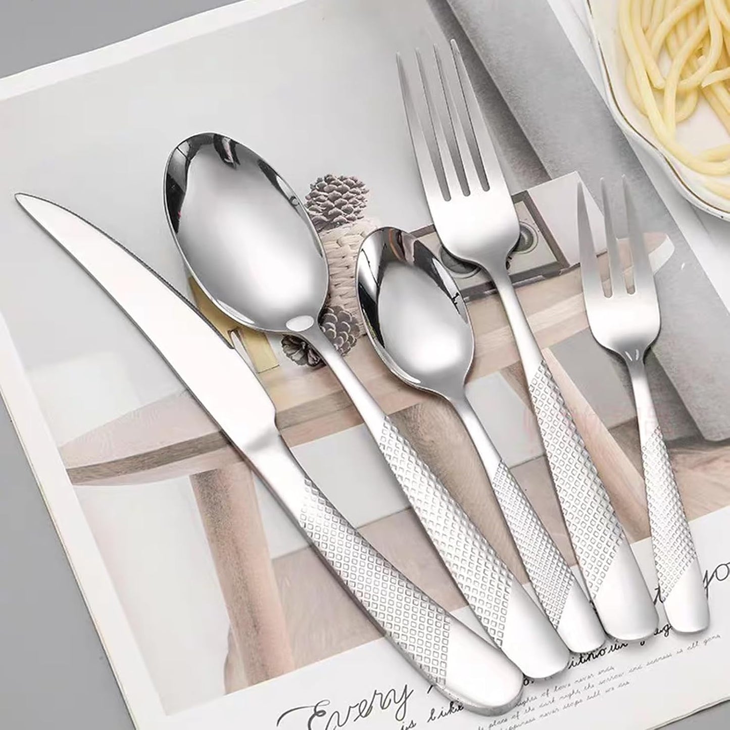 24-teiliges Besteck-Set, 24 Pcs