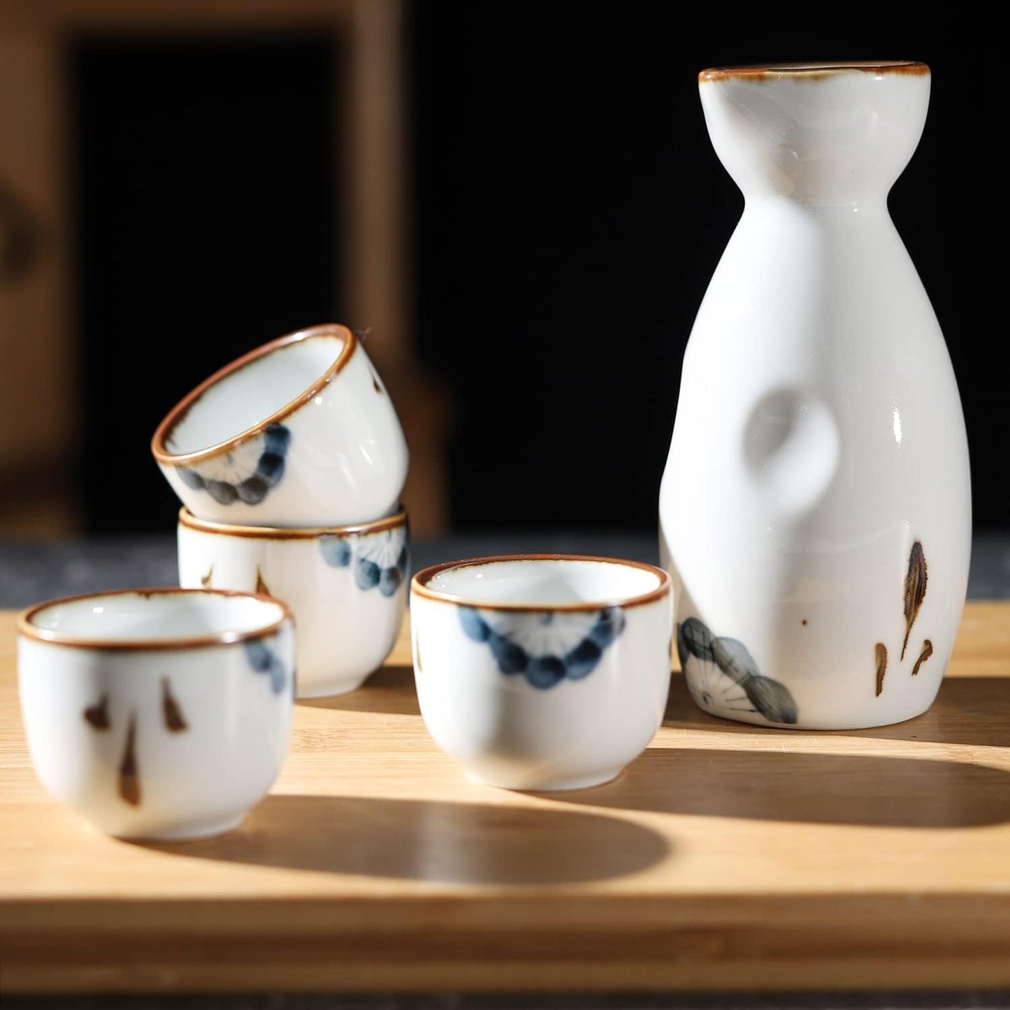 7-teiliges Sake-Set, Weiss