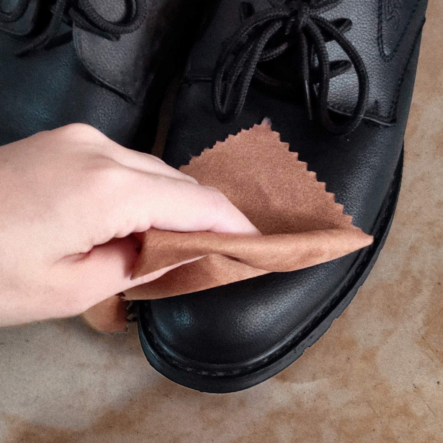 12-teiliges Schuhputz-Reise-Set im Etui