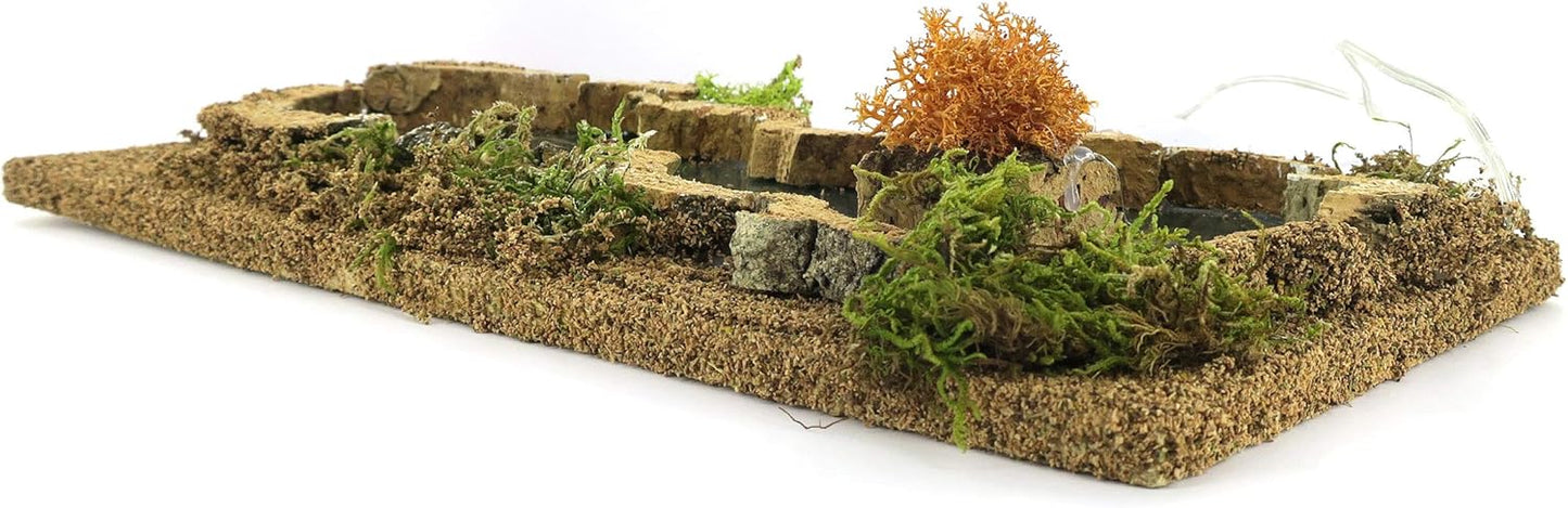Teichmodell mit Sträuchern und Holzdekor
