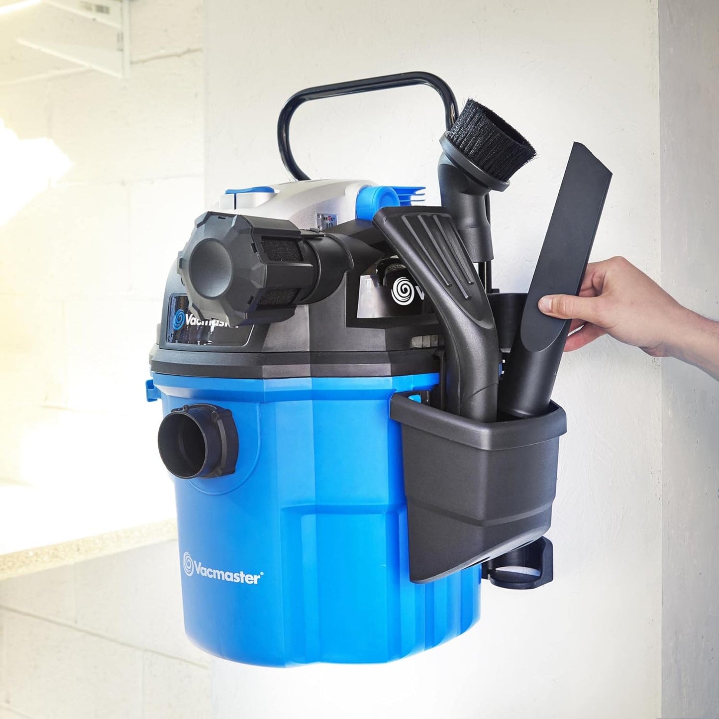 WM1518R, 1500W 18L