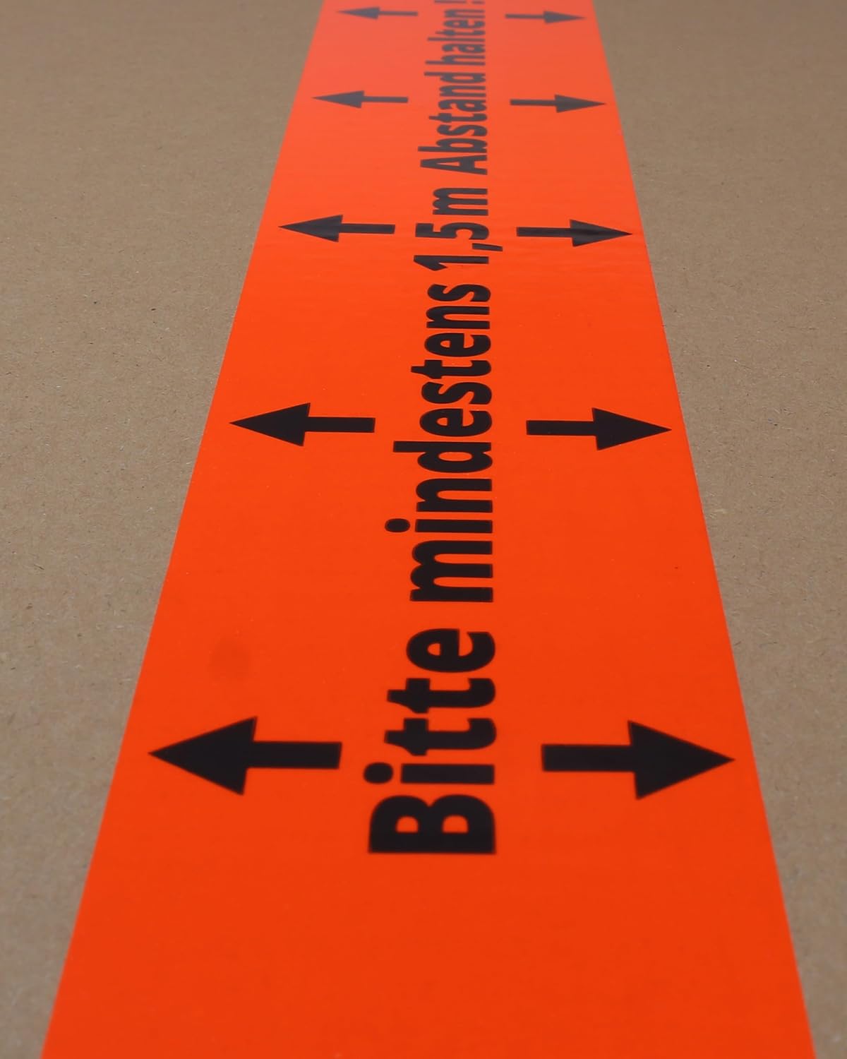 Hinweis Klebeband - Abstand halten, 6 "Abstand halten 1,5 M" - Flurorange PVC 60 mm