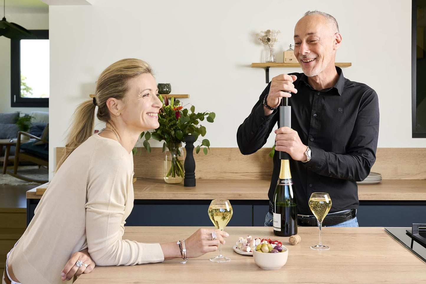 2in1 Wein- und Champagnervakuumpumpe Preserve, Karbonfarben Manuelle