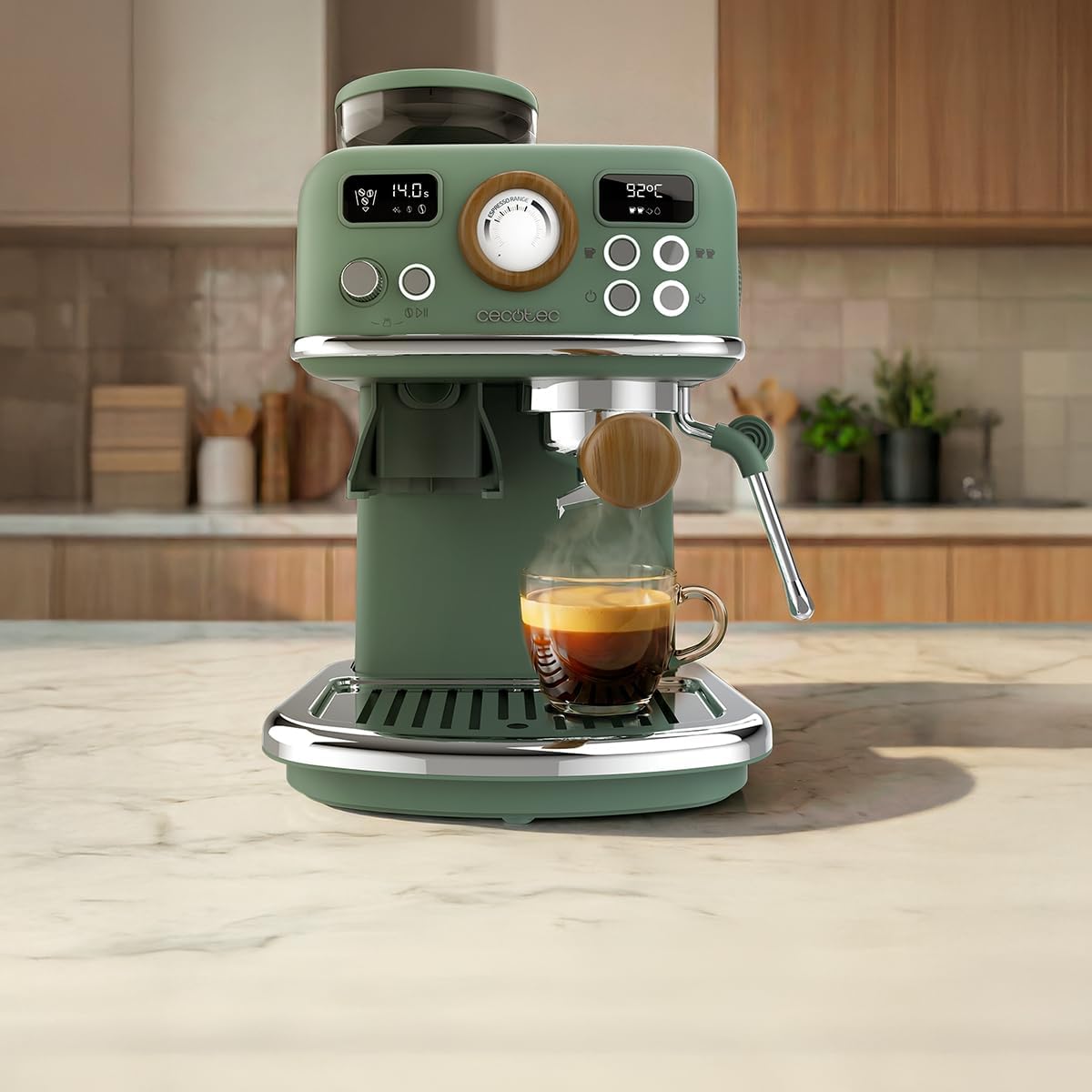 Espressomaschine mit Mahlwerk und Milchschäumer