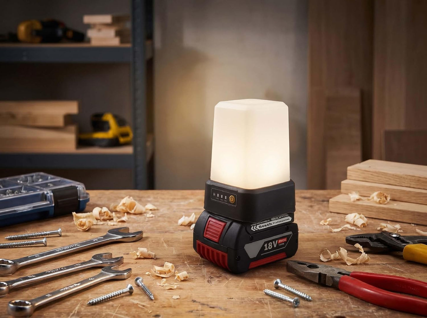 LED-Arbeitsleuchte mit 180° klappbarem Bosch-Adapter, 180° Klappbar Bosch-adapter
