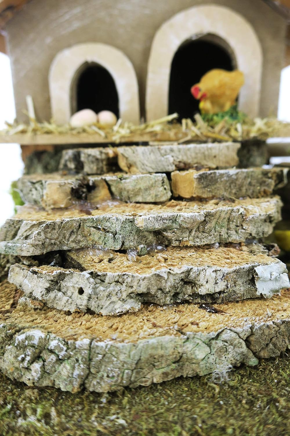 Miniatur Hühnerstall mit Hühnern