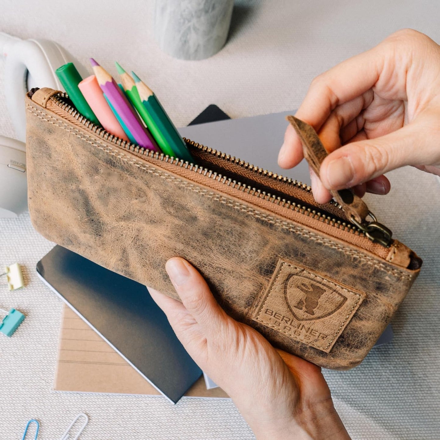 Vintage Lederetui mit YKK-Reissverschluss, Walnut
