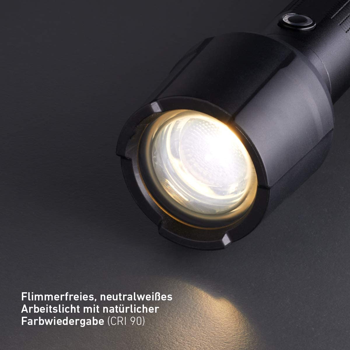 P7R Work, Taschenlampe