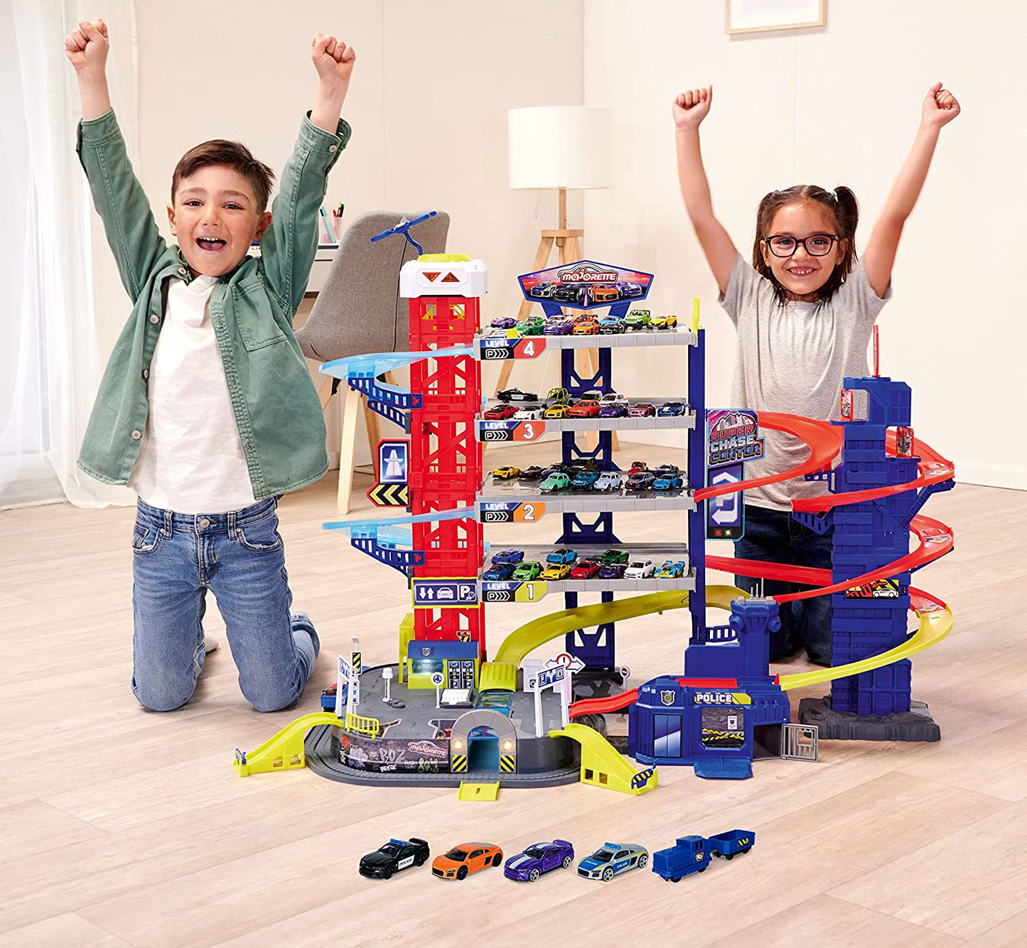 Super Chase Center, Spielgebäude
