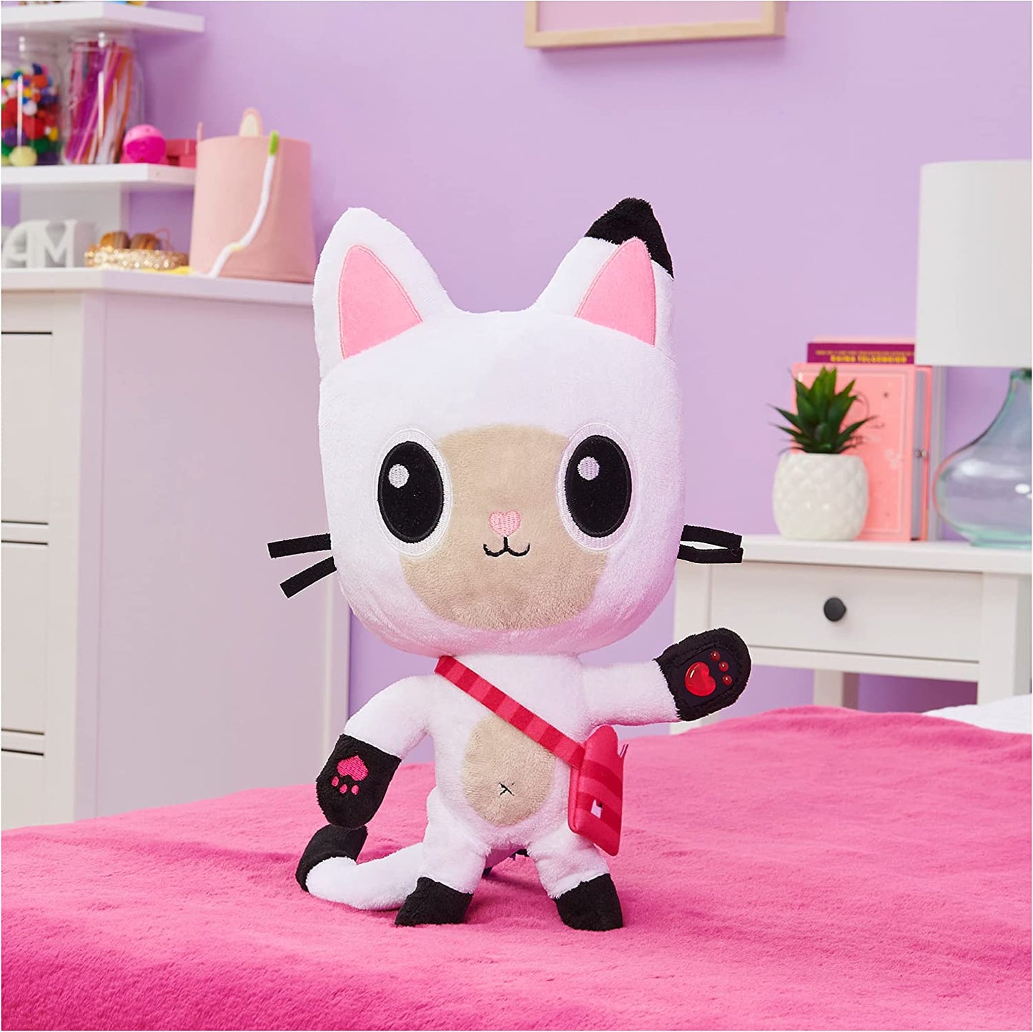 Gabby's Dollhouse Talking Pandy Paws, Kuscheltier