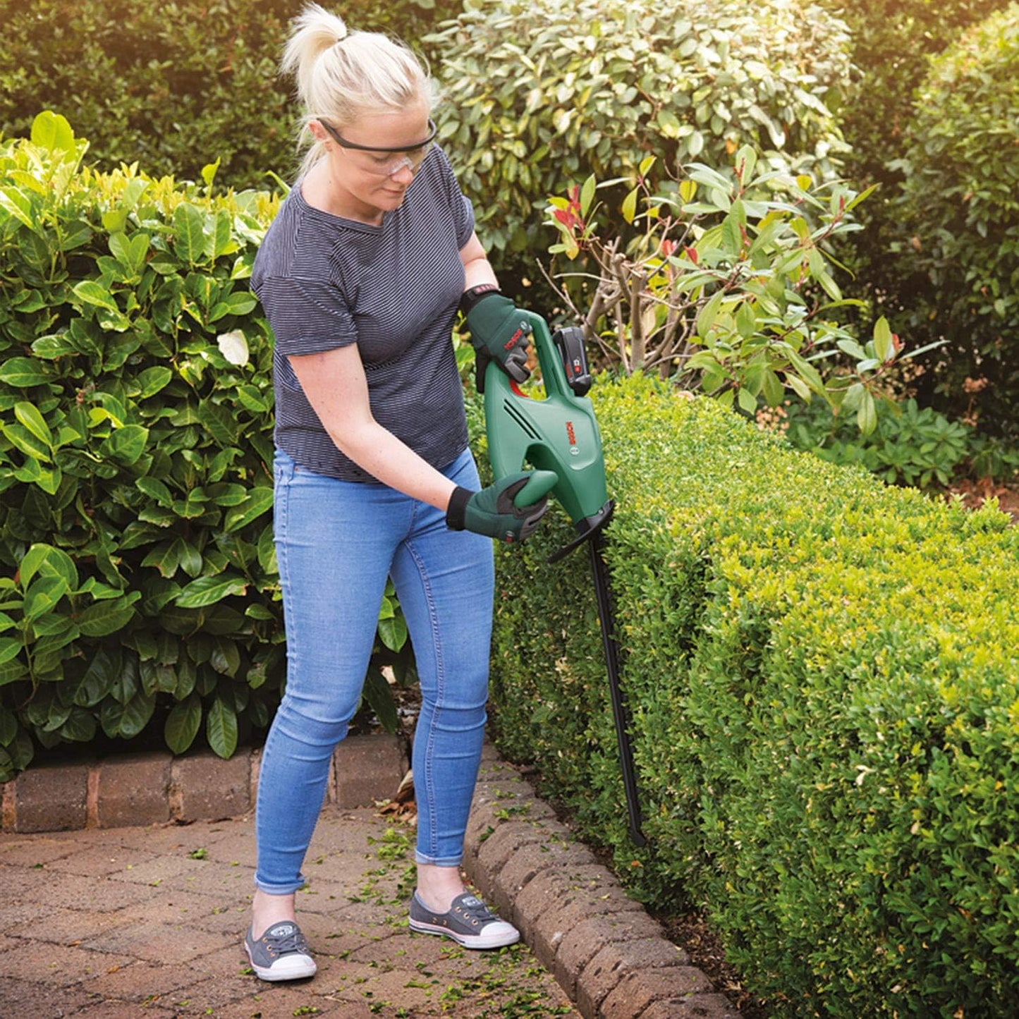Akku-Heckenschere Easy HedgeCut 18-45 solo, Ohne Akku und Ladegerät 45 cm Messerlänge Ohne Akku und Ladegerät