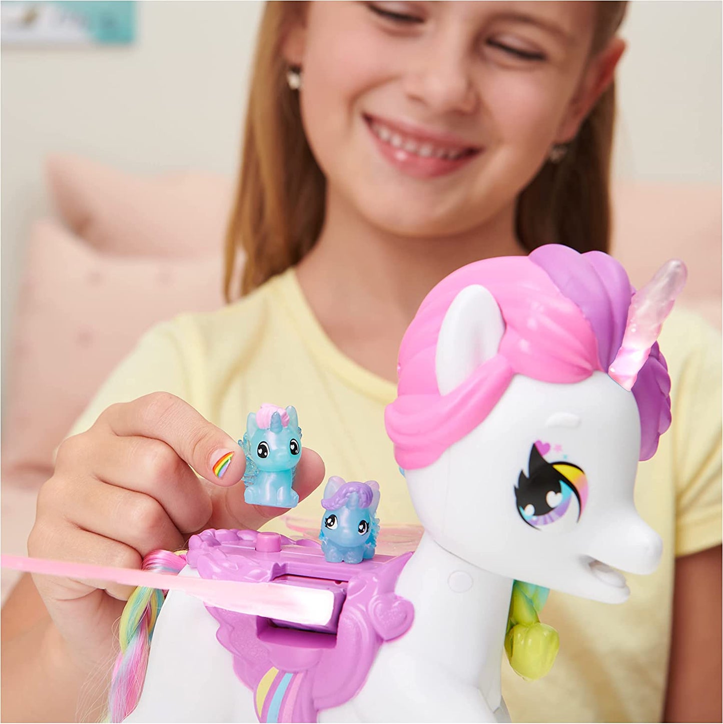 Hatchimals Interaktives Einhorn, Spielfigur